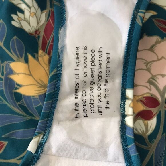 ModCloth The Teresa One piece Floral Swimsuit - Picture 13 of 14